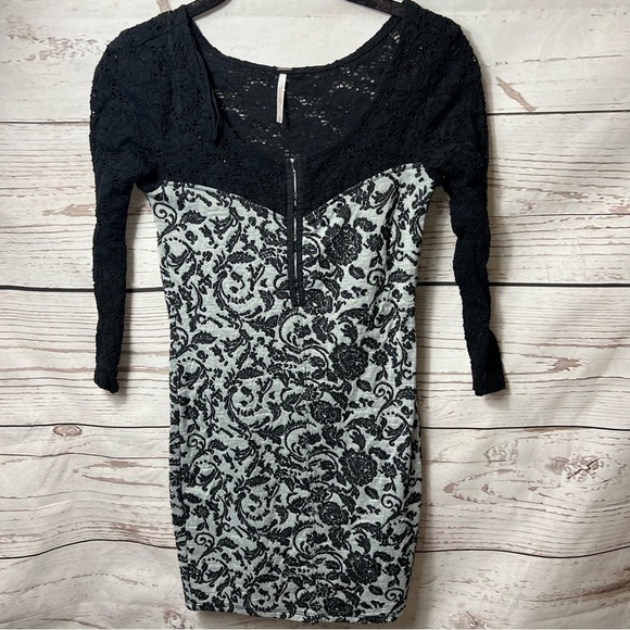 Free People Gray Knit Floral Lace Corset Front Dress - Picture 3 of 9